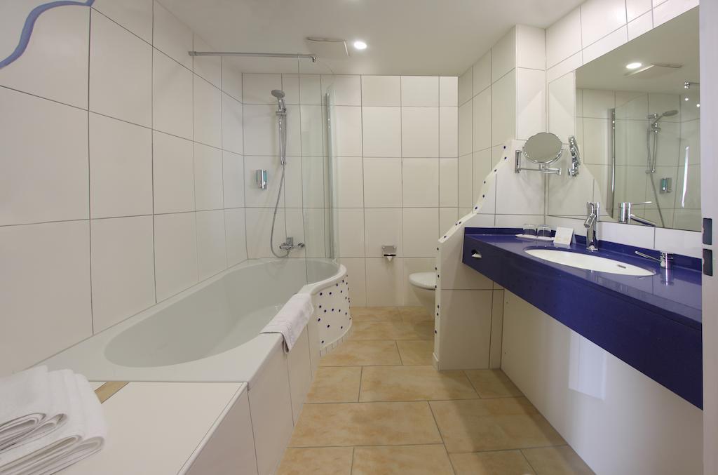 Hotel Zur Pfalz Kandel Quarto foto